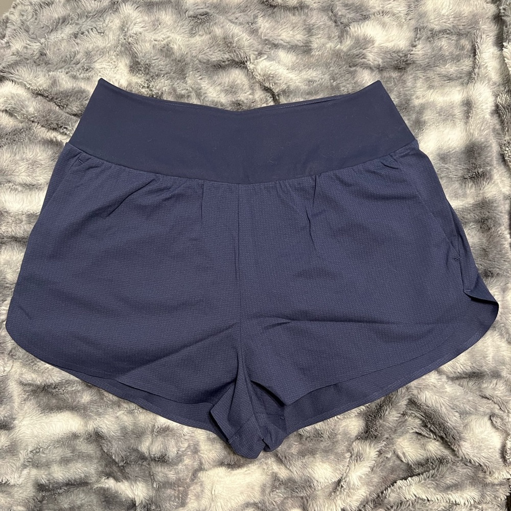 NWT UNI QLO Womens Ultra Stretch Active Running Shorts
